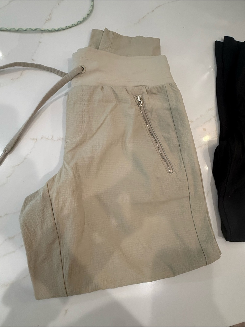 set of 3 Athleta Trekkie joggers .size 4P - Picture 4 of 7